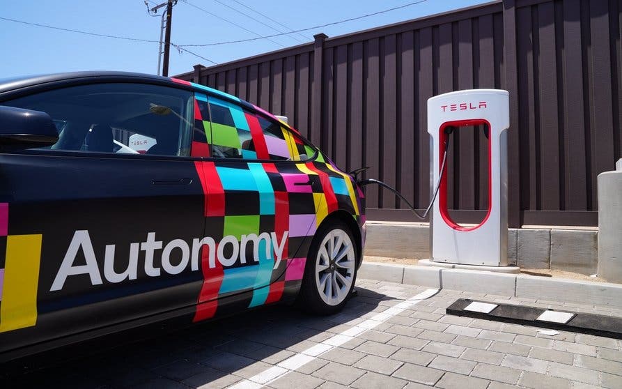  El pedido más grande del mundo de coches eléctricos. Autonomy ofrecerá múltiples marcas y opciones 