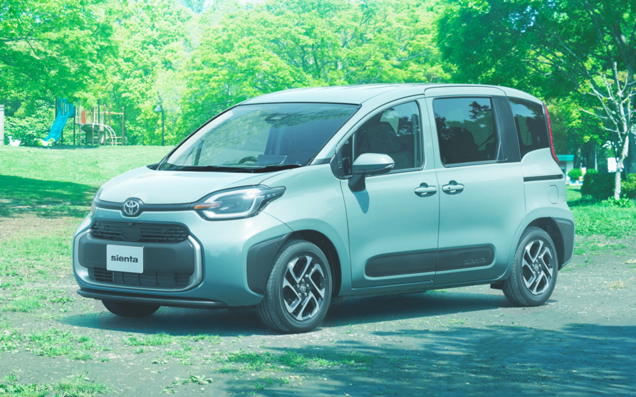  Así es el nuevo Toyota Sienta, un monovolumen híbrido. 