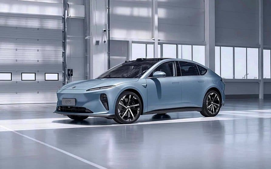  NIO ya fabrica el ET5, su segundo coche eléctrico con 1.000 km de autonomía 