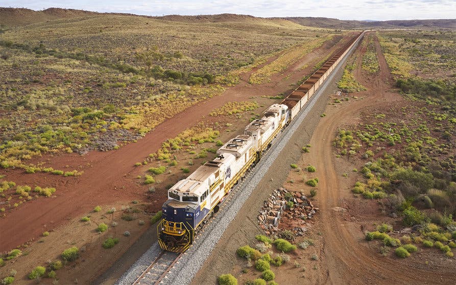  Fortescue Metals Group, empresa minera australiana, ha creado el llamado "Tren infinito". Es eléctrico y no precisa de recarga externa 