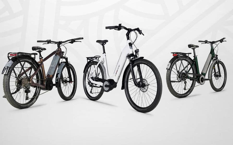 Lapierre amplía su catálogo de bicicletas eléctricas urbanas a 21 modelos diferentes divididos en tres familias: E-Urban (4 modelos), E-Explorer (16 modelos) y E-Shaper (1 modelo). 