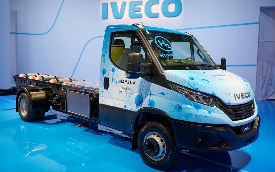  Iveco eDaily FCEV: una furgoneta de hidrógeno con pila de combustible de Hyundai 
