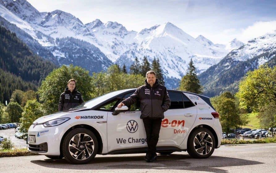  Un Volkswagen ID.3 eléctrico recorre toda Alemania y nos regala estampas espectaculares 