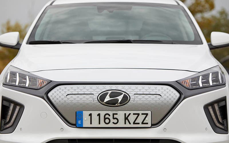  Nuevo Hyundai Ioniq eléctrico. 