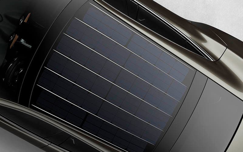  Coches eléctricos y solares, la promesa del automóvil autosuficiente. 