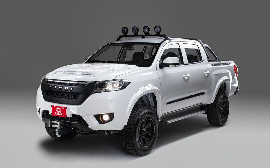  El Kandi America K32 presenta una imagen de pick-up muy ruda 