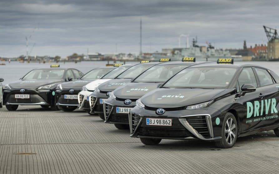  Toyota y DRIVR despliegan más de cien taxis de hidrógeno en Copenhague 