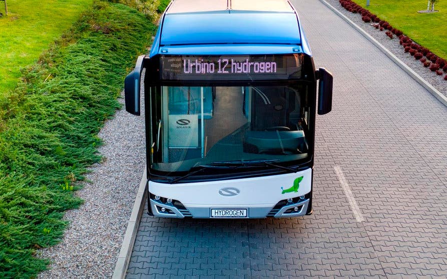  Autobús de hidrógeno Urbino 12 de Solaris. 