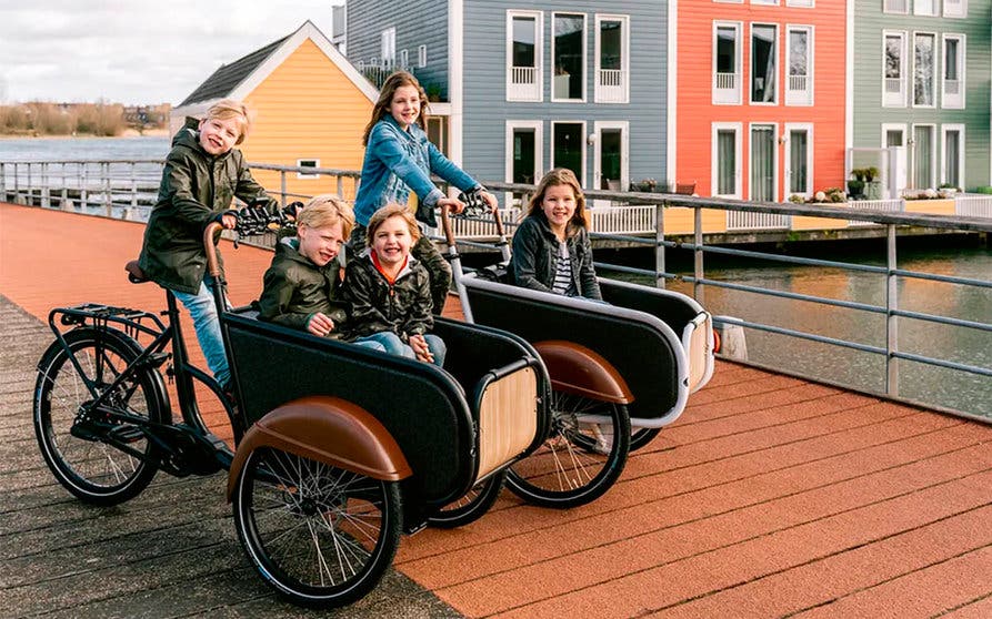  Bunch Coupe, la bicicleta eléctrica de carga para niños que sustituye al segundo coche de la familia. 