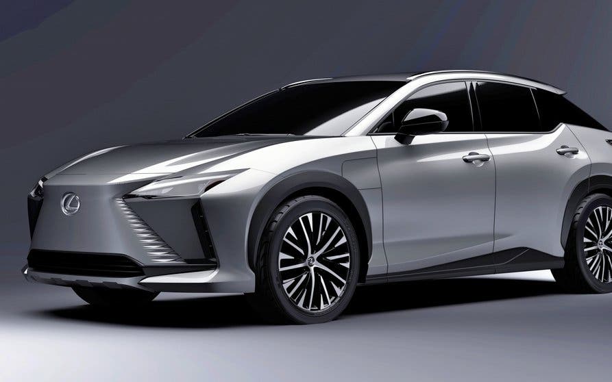  Lexus RZ 450e eléctrico. 