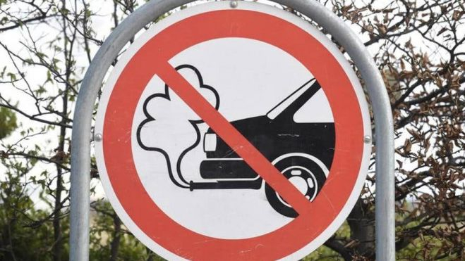  Dinamarca aumentará la fiscalidad a los coches de combustión que pagarán por kilómetro recorrido. 
