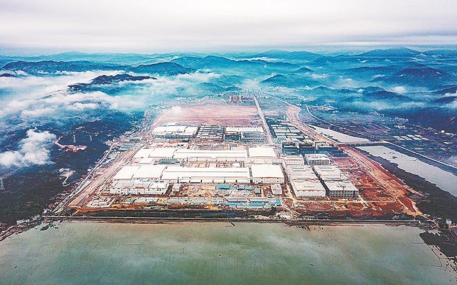  CATL inicia la producción en la mayor fábrica de baterías del mundo. Imagen: Fujian Daily 