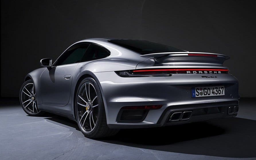 El primer deportivo eléctrico que veamos de Porsche no será un 911 El primer deportivo eléctrico que veamos de Porsche no será un 911