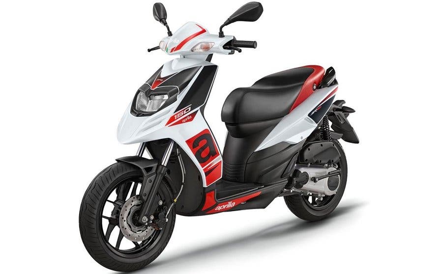  El scooter eléctrico de Aprilia ya tiene nombre, eSR1. 