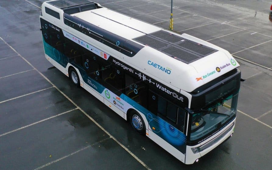  Autobús eléctrico Caetano H2.CityGold alimentado con hidrógeno 