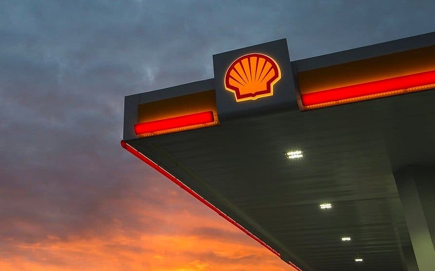  Estación de servicio Shell. 