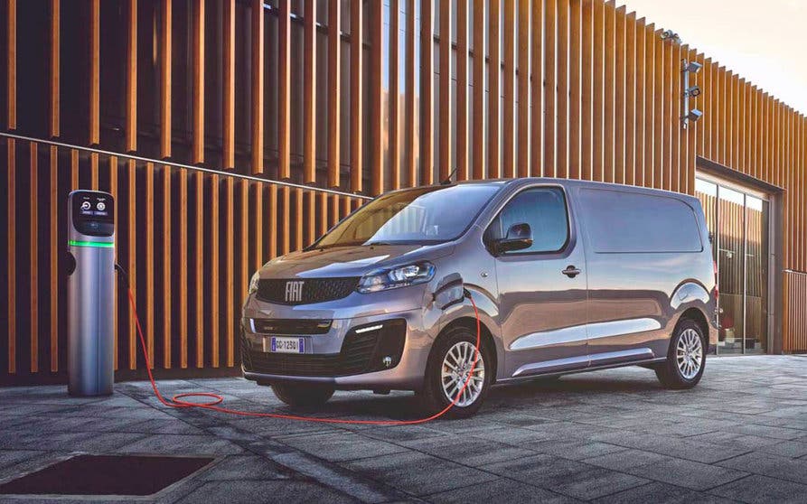  Nueva furgoneta eléctrica Fiat e-Scudo. 