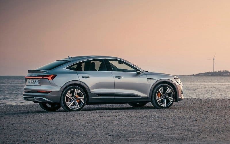  Audi e-tron Sportback: el segundo coche eléctrico de Audi es un SUV "coupé" con 446 km de autonomía 