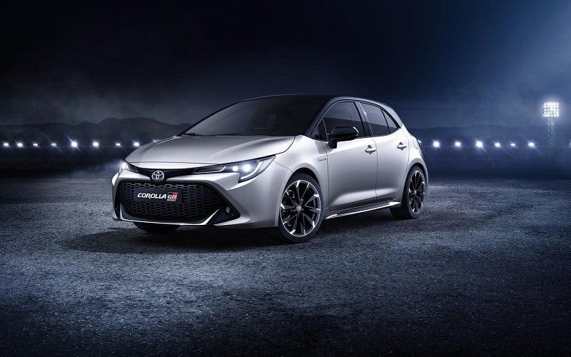  Toyota Corolla GR-Sport: la versión más deportiva del Corolla híbrido, desde 245 euros al mes 