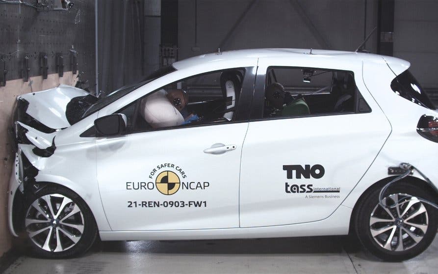  El Renault ZOE se la pega: pasa de 5 a 0 estrellas Euro NCAP 