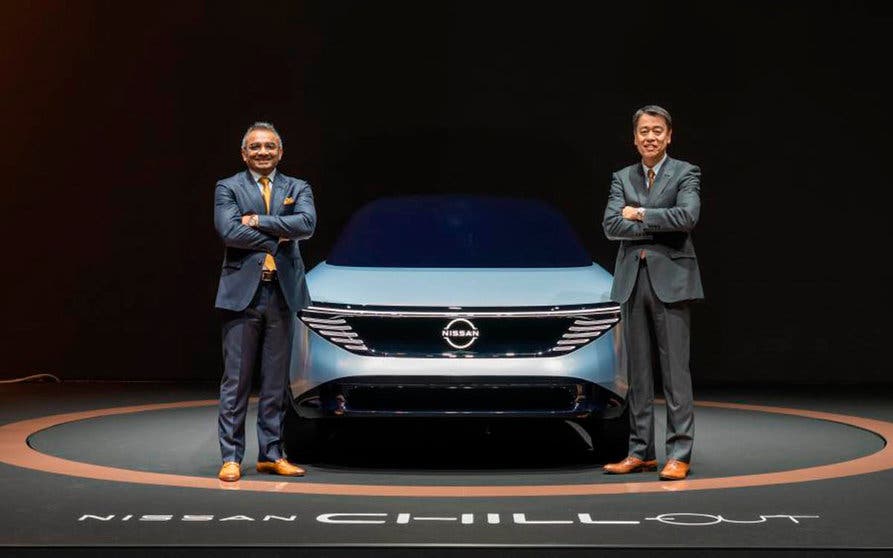  Makoto Uchida, CEO de Nissan y Ashwani Gupta, director de operaciones, presentan el plan Ambition 2030 para potenciar la movilidad eléctrica. 
