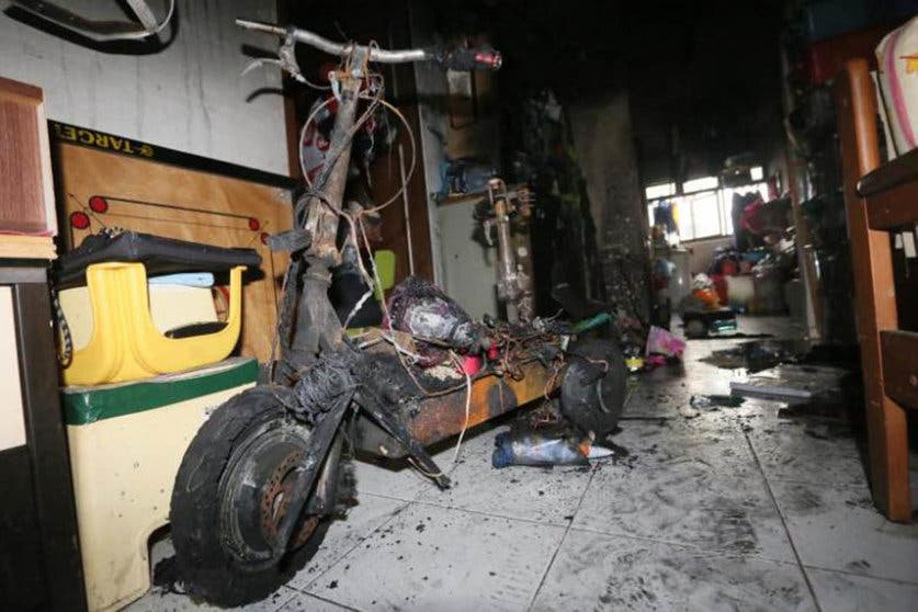  Son varios los incendios provocados por los patinetes eléctricos en interiores de viviendas y en el transporte público. 