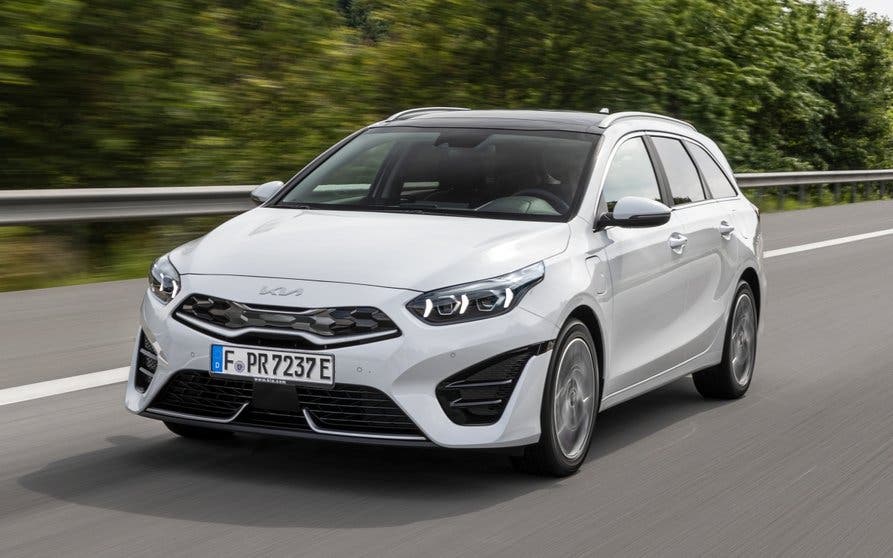  Kia Ceed Tourer PHEV, uno de los híbridos enchufables más asequibles del mercado 