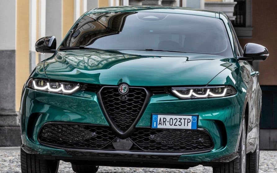  El año 2023 se espera especialmente activo para Alfa Romeo en lo que a electrificación se refiere. 