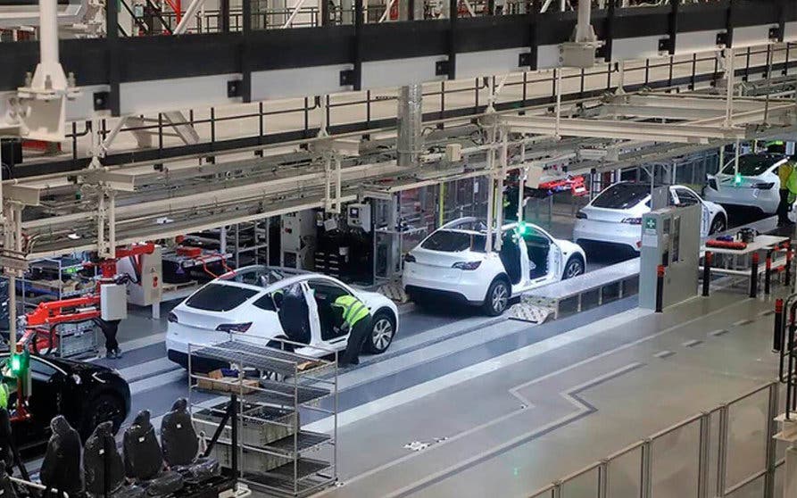  En el tercer trimestre de 2021, Tesla ha aumentado en un 70% la producción de su fábrica de Shanghái. 