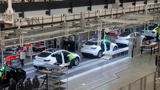 En el tercer trimestre de 2021, Tesla ha aumentado en un 70% la producción de su fábrica de Shanghái. En el tercer trimestre de 2021, Tesla ha aumentado en un 70% la producción de su fábrica de Shanghái.