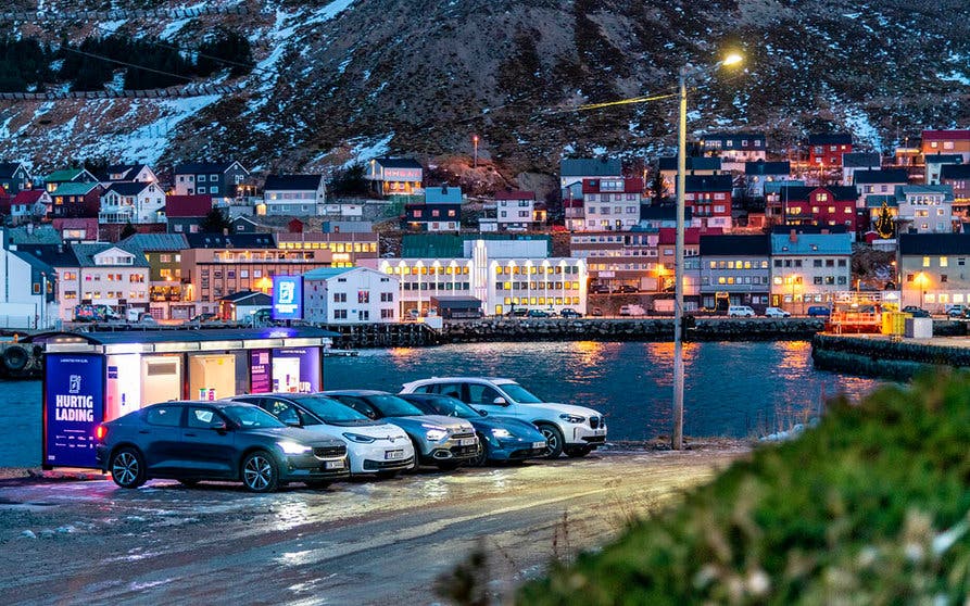  Uno de cada cinco coches que circula por Noruega es eléctrico. 