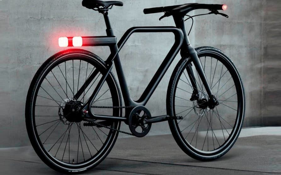  Angell M, una bicicleta eléctrica que rompe los moldes del diseño tradicional y se adapta a la circulación en la ciudad con varias soluciones inteligentes. 