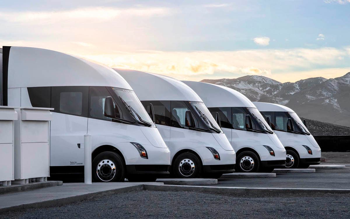  El Tesla Semi es, actualmente, uno de los camiones eléctricos más avanzados del mundo. 