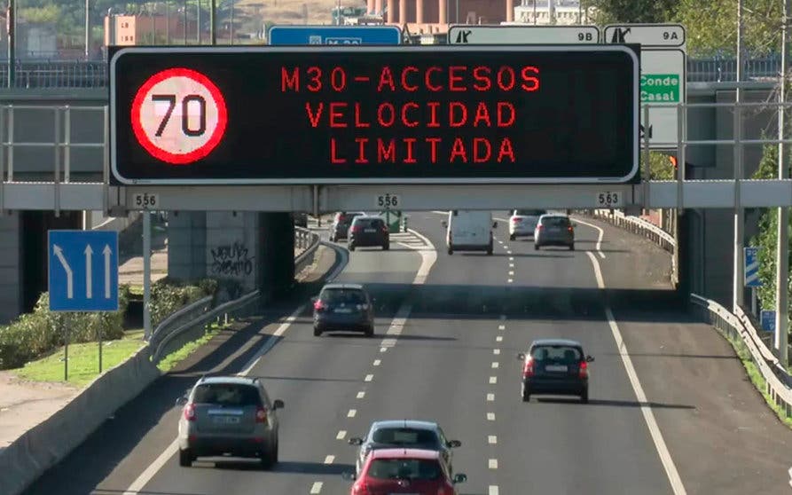  La norma de contaminación Euro 7 entrará en vigor para turismos y furgonetas el 1 de julio de 2025, y dos años después para camiones y autobuses. 