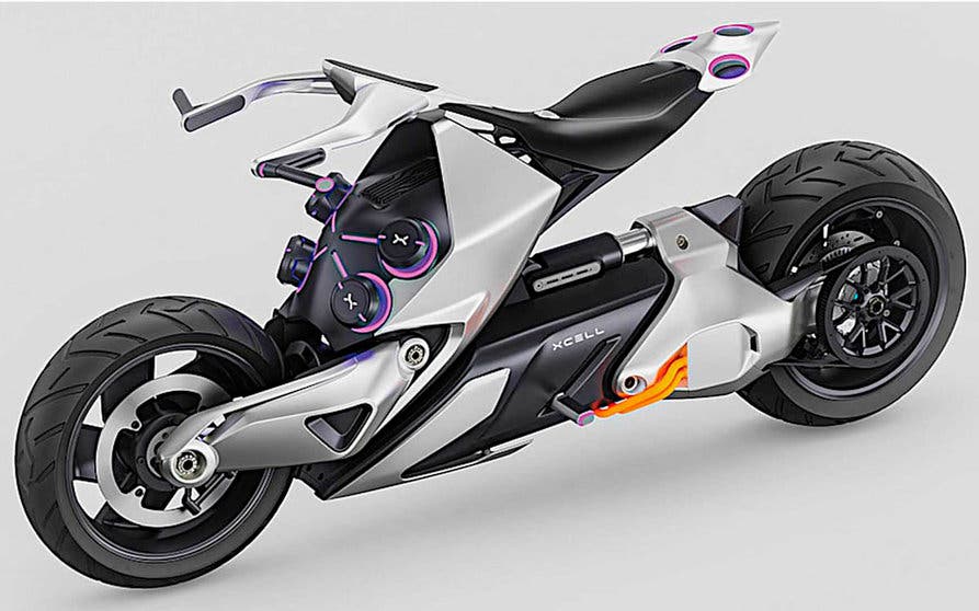 XCELL presenta un diseño en forma de Z que permite que esta motocicleta eléctrica alimentada por hidrógeno cambie su geometría para adaptarse al piloto y a las circunstancias del viaje. 