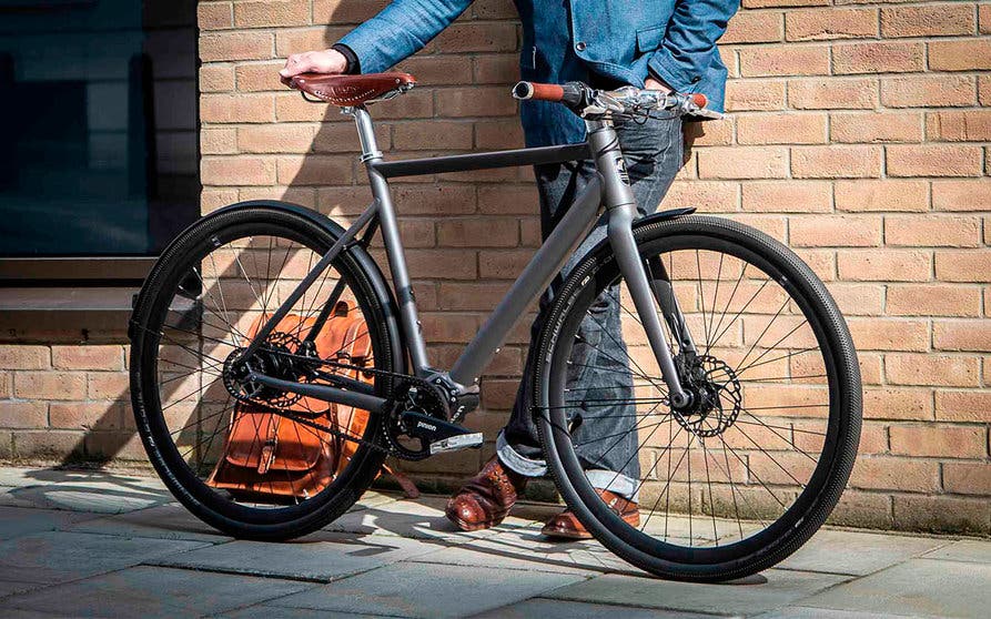  La bicicleta eléctrica Desiknio Classic busca satisfacer a aquellos que quieren una bicicleta con estilo retro plagada de innovaciones técnicas. 
