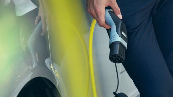  Hacen falta más ayudas directas para la adquisición de coches eléctricos.