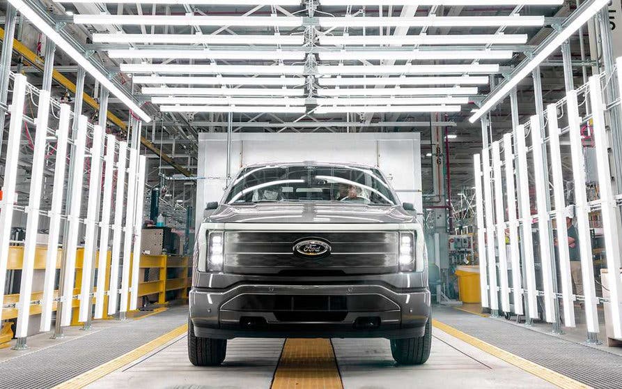  Con este vídeo se han desvelado todos los puntos destacados en la producción de la Ford F-150 Lightning eléctrica 