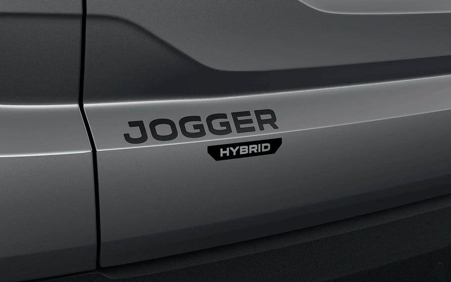  El Dacia Jogger Hybrid será el primer coche electrificado de la marca rumana. 