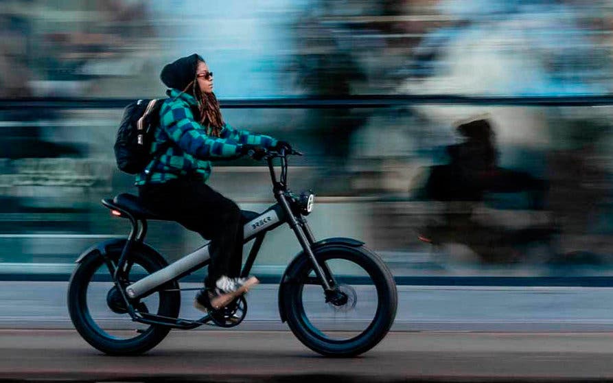  El cuadro característico de Brekr proporciona al ciclista una posición de conducción cómoda cualquiera que sea su altura. 