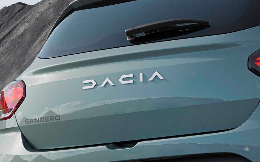  Dacia desarrolla un coche eléctrico más grande para competir con la avalancha de marcas chinas low cost que se espera que llegue a Europa. 