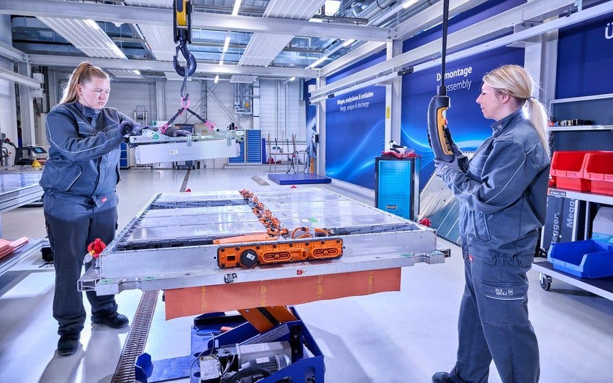  Volkswagen no tiene nada claro dónde levantar su cuarta fábrica de baterías en Europa 