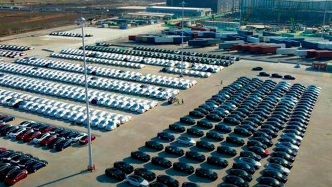 Tesla ha comenzado los trabajos necesarios para ampliar la Gigafactoría de Berlín para instalar una campa y un almacén para reforzar los enlaces ferroviarios y acopiar piezas. Tesla ha comenzado los trabajos necesarios para ampliar la Gigafactoría de Berlín para instalar una campa y un almacén para reforzar los enlaces ferroviarios y acopiar piezas.