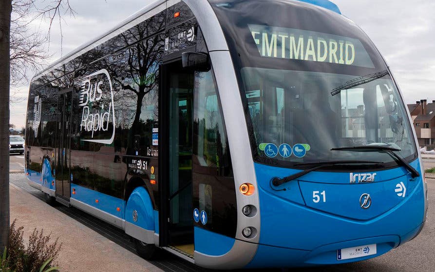 10 unidades del Irizar ieTram, especialmente equipadas para sistemas BRT (Bus Rapid Transit), recorrerán los 31 kilómetros de la nueva línea en aproximadamente 30 minutos.