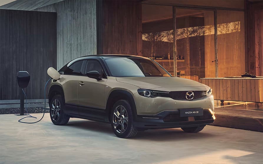 A pesar de todo, Mazda estará lista para efectuar el cambio hacia una gama enteramente formada por modelos sostenibles.