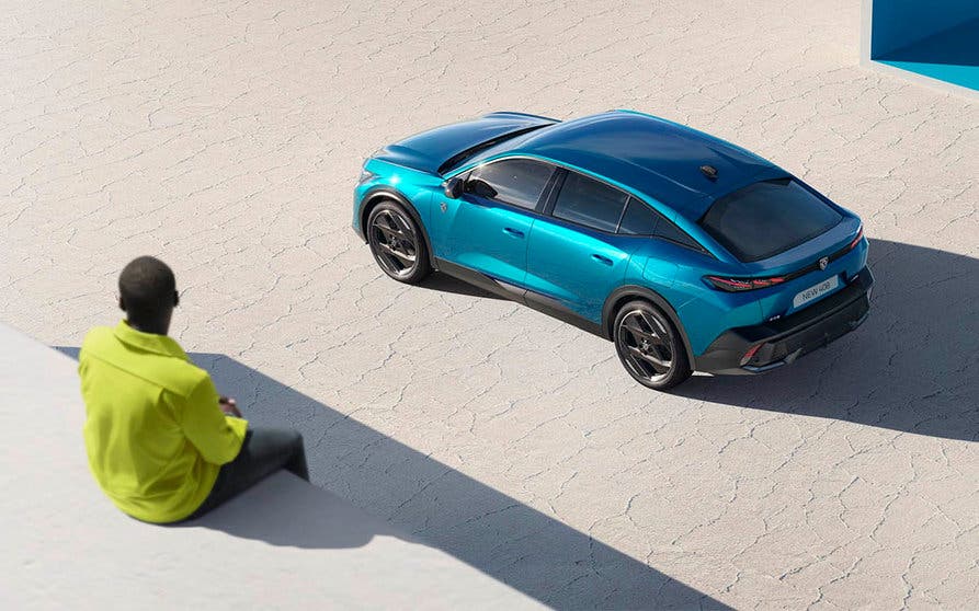 Peugeot presenta el proyecto E-Lion Project basado en planes de pago por uso mensuales para sus vehículos eléctricos.