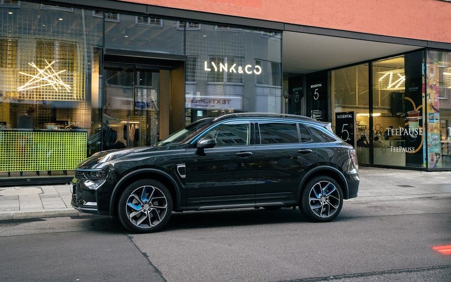 El Lynk & Co 01, tal y como lo conocemos, desaparecerá para adoptar mecánicas 100% eléctricas.