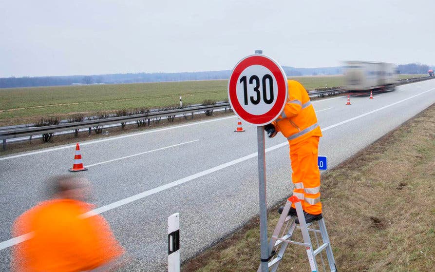 Las 'autobahn' están limitadas a 130 km/h en tramos sensibles al tráfico, pero la velocidad es libre fuera de ellos.