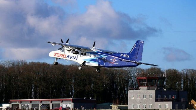 El avión de hidrógeno de ZeroAvia está basado en un Dornier 228 de 19 pasajeros. El avión de hidrógeno de ZeroAvia está basado en un Dornier 228 de 19 pasajeros.