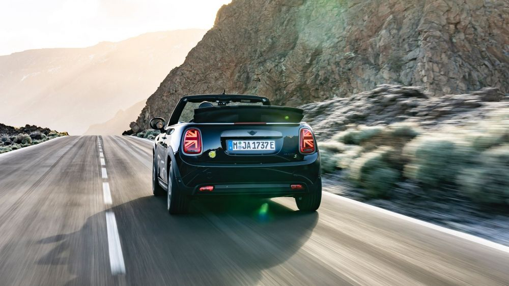 MINI Cooper SE Cabrio Trasera